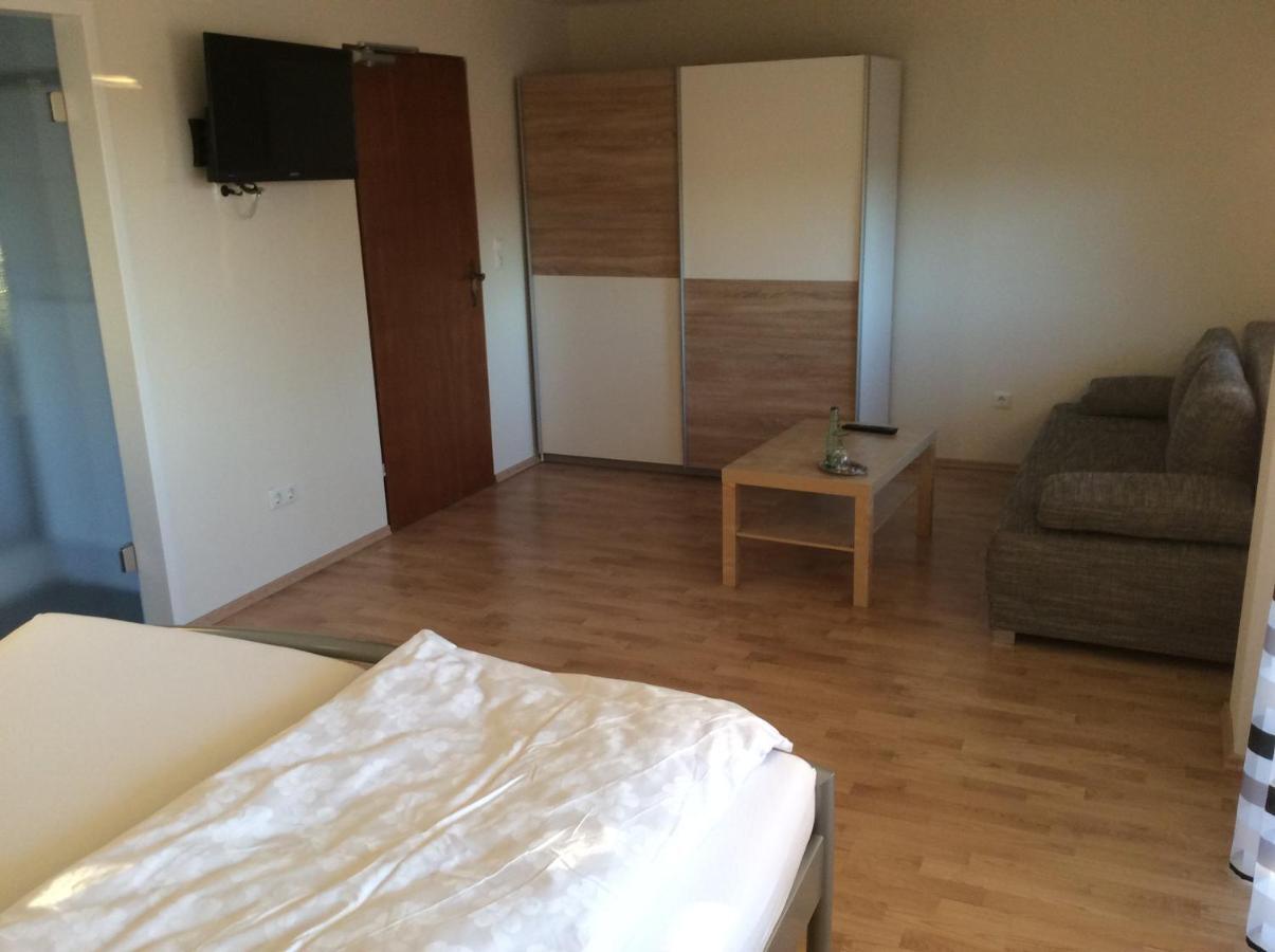 Münchberg Hotel Konditorei Cafe Dora מראה חיצוני תמונה
