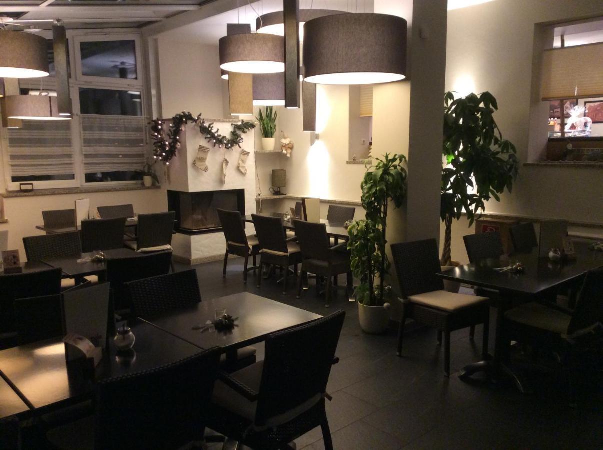 Münchberg Hotel Konditorei Cafe Dora מראה חיצוני תמונה